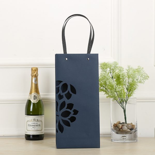 Hollow personality red wine packaging